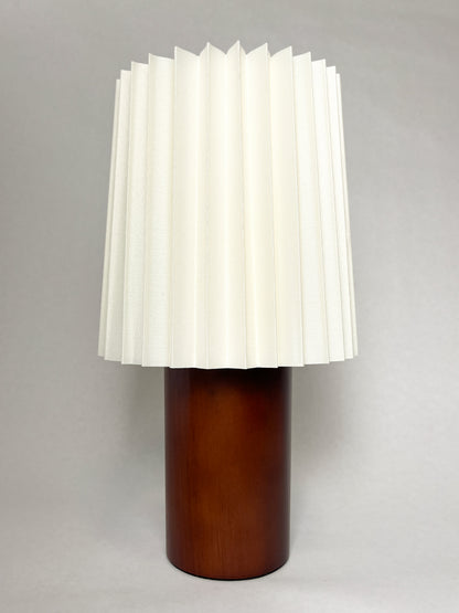 The Wren Table Lamp – Warm Light For Focused Work