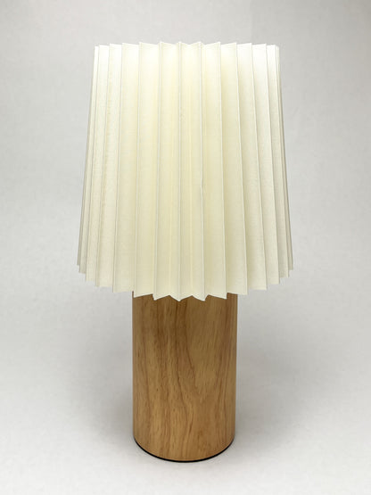 The Wren Table Lamp – Warm Light For Focused Work